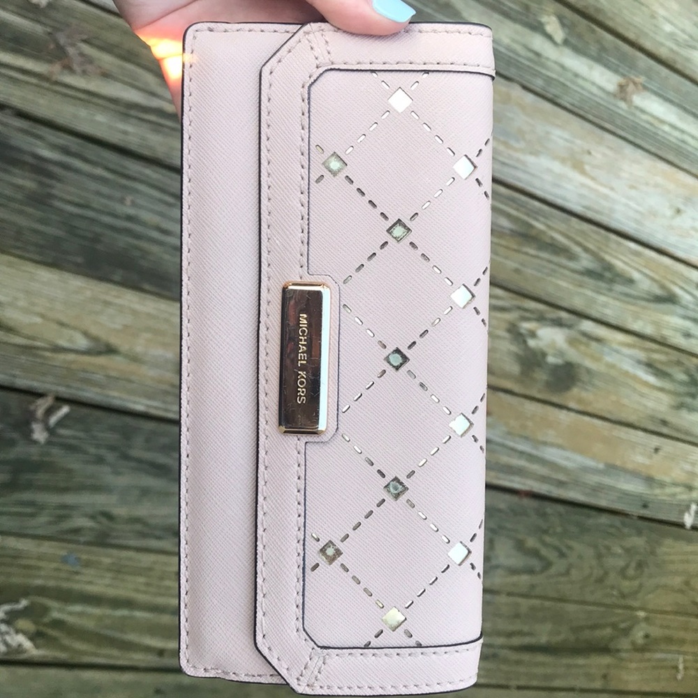 Michael Kors rose colored wallet